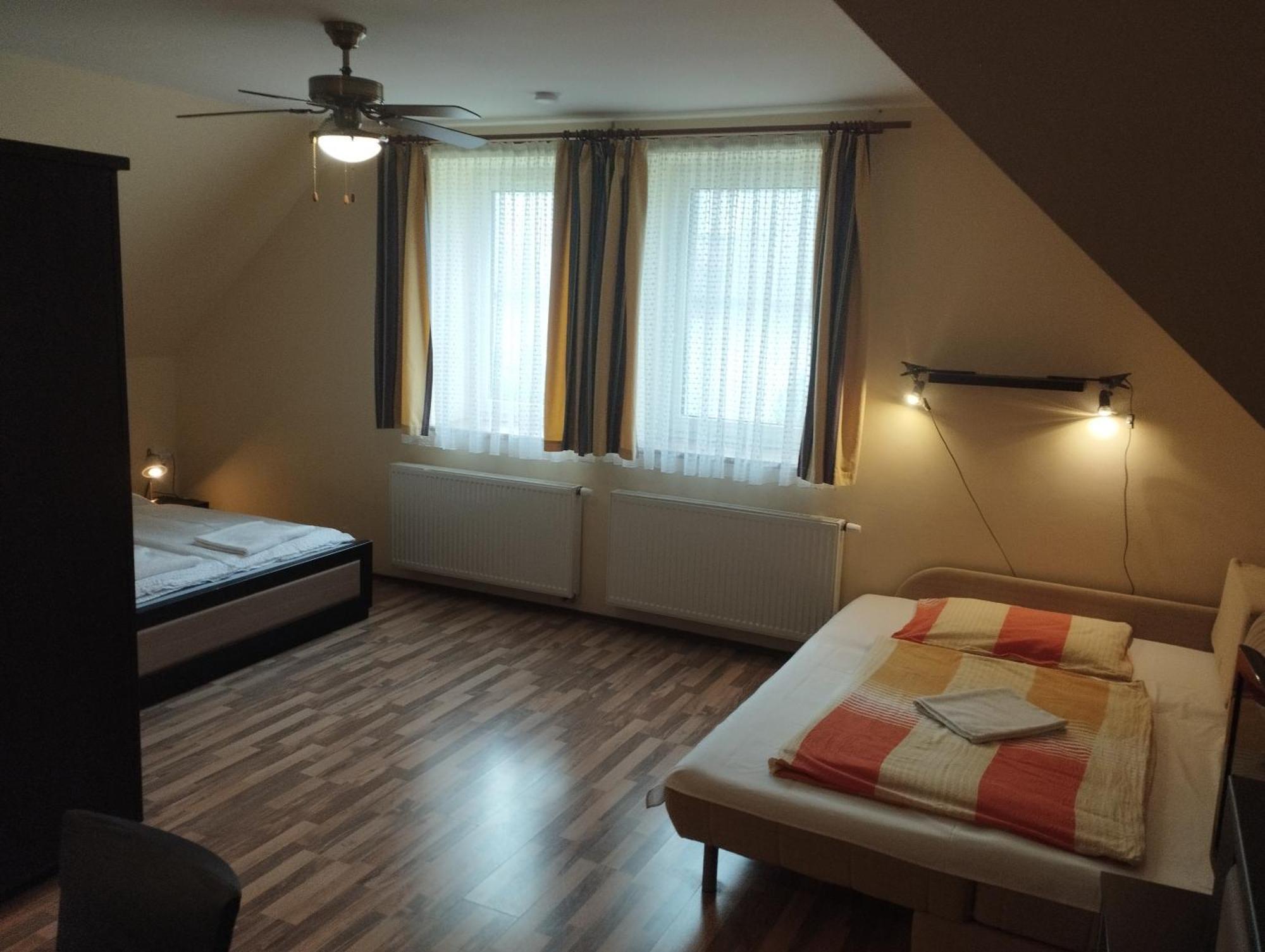 Tip-Top Lak Vendégház Szilvásvárad Buitenkant foto