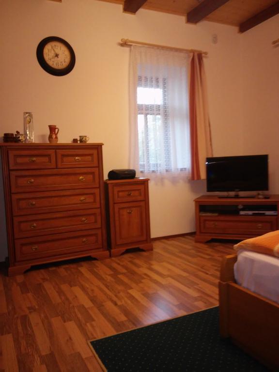 Tip-Top Lak Vendégház Szilvásvárad Buitenkant foto