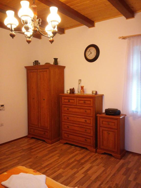 Tip-Top Lak Vendégház Szilvásvárad Buitenkant foto